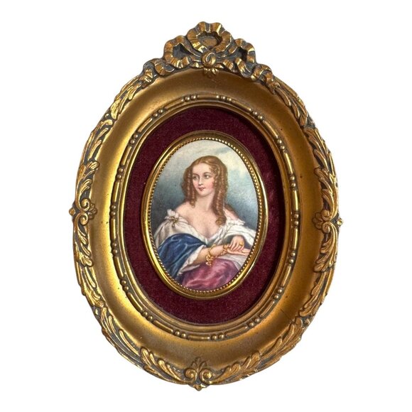 Vintage CAMEO CREATION Wall Plaque Lady Cynthia Capel By John Hayter Oval Glass - Picture 1 of 6